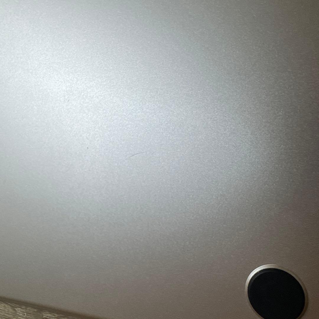 Apple MacBook m2 8gb 256gbスターライト