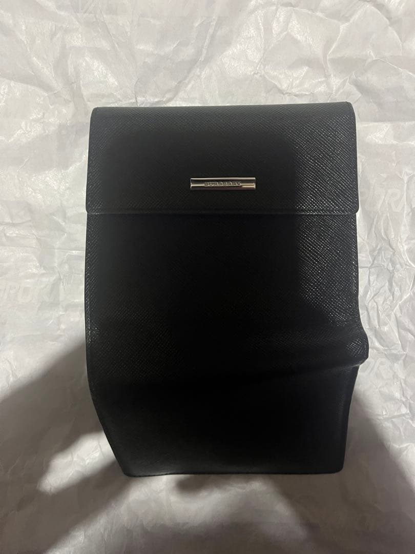 【美品】BURBERRY バーバリー　ブラック二つ折り財布