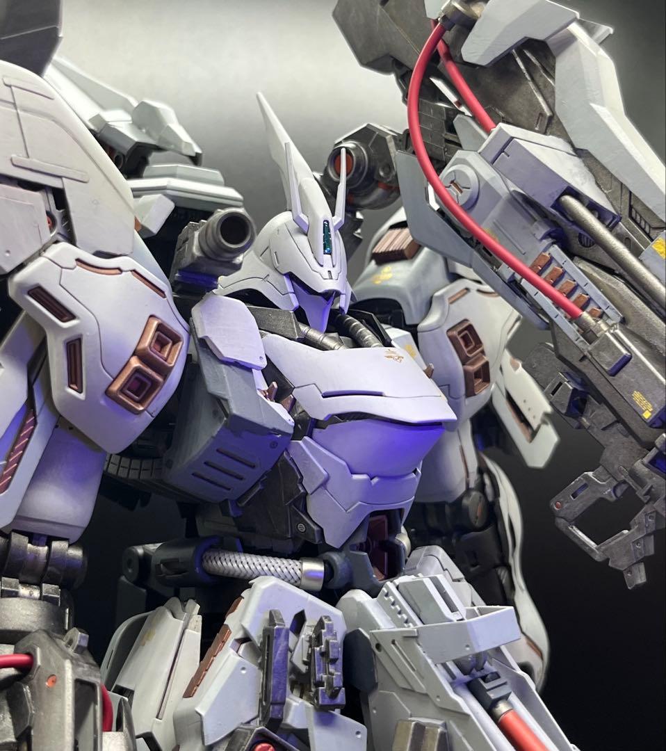 最終価格サザビー【MG・改修・完成品・台座付き】