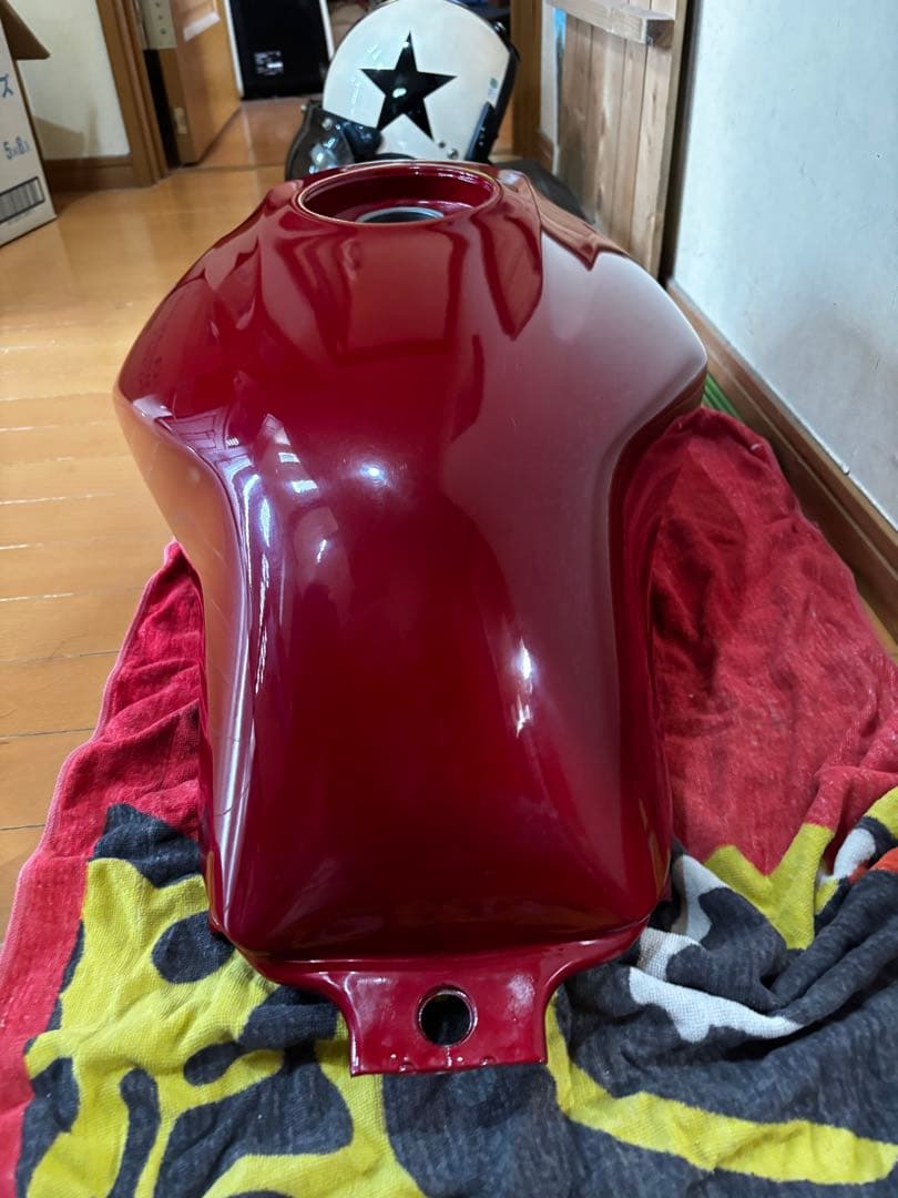 cb400sf nc42前期型　タンク