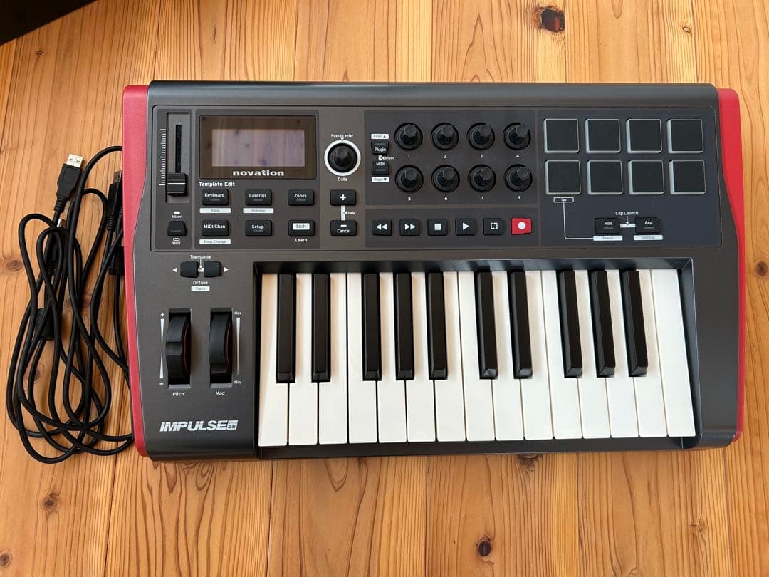 Novation IMPULSE 25 MIDIキーボード