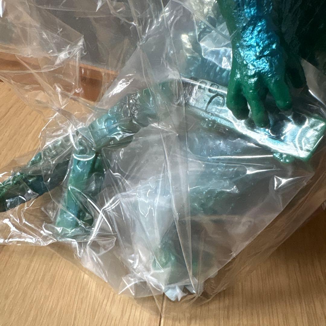 ベアモデル オール怪獣コレクション 初代ゴジラ 緑成型/青銀塗装 電車付 未開封