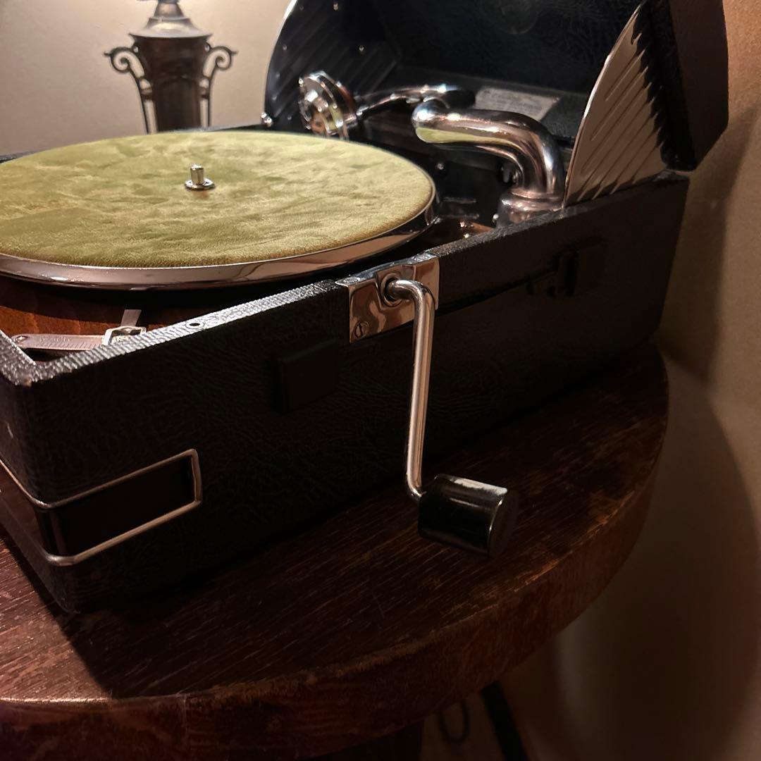 １９３０年代のコロムビア蓄音機、動品