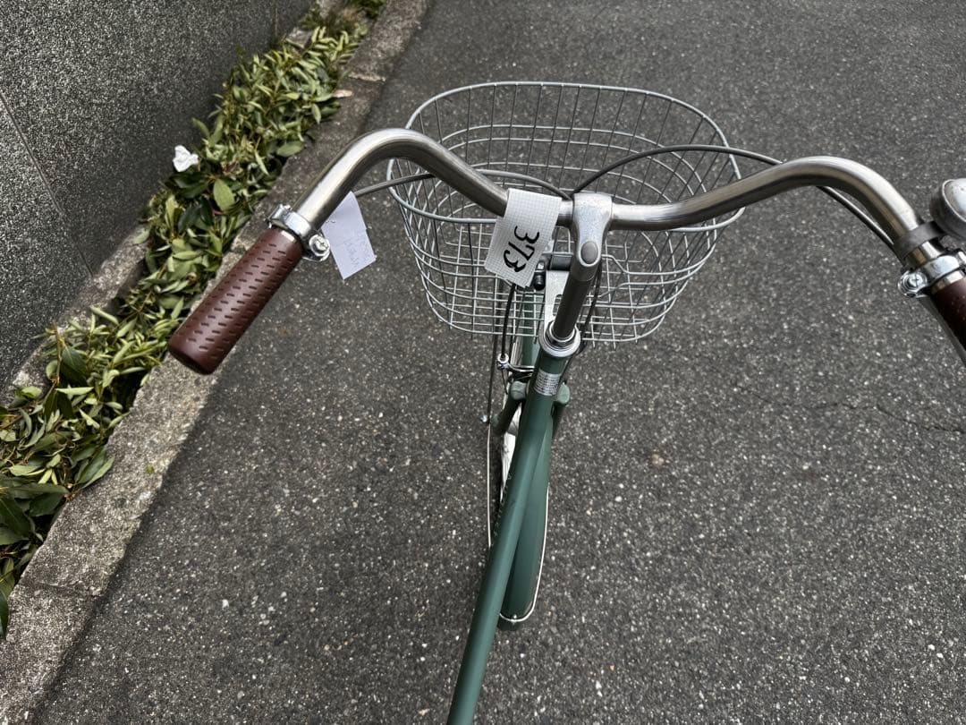373番　全車両格安販売‼️ 27インチ オートライト　ママチャリ　シティサイクル