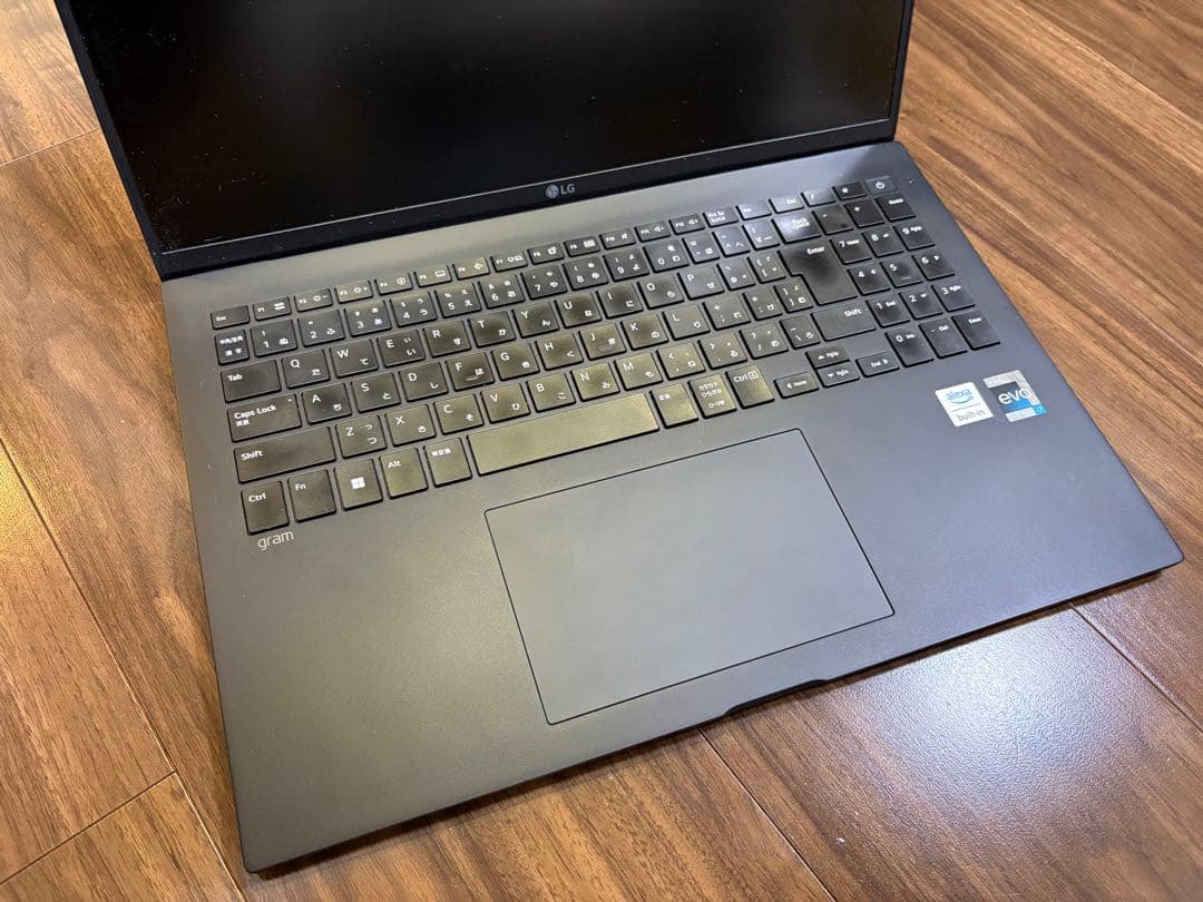 2022モデル LG gram 第12世代i7 16GB/1TB