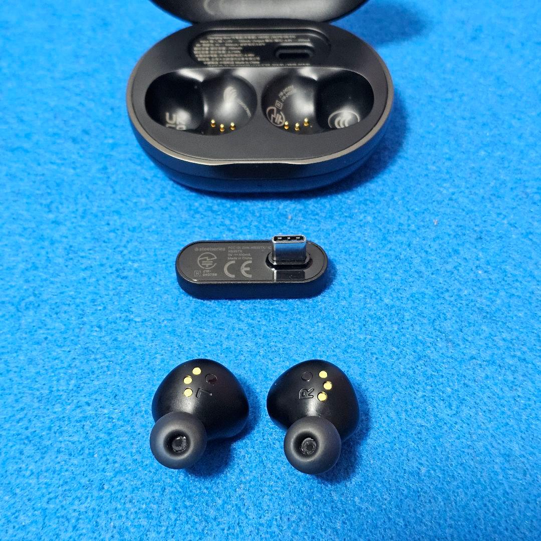 【極美品】SteelSeries Arctis GameBuds