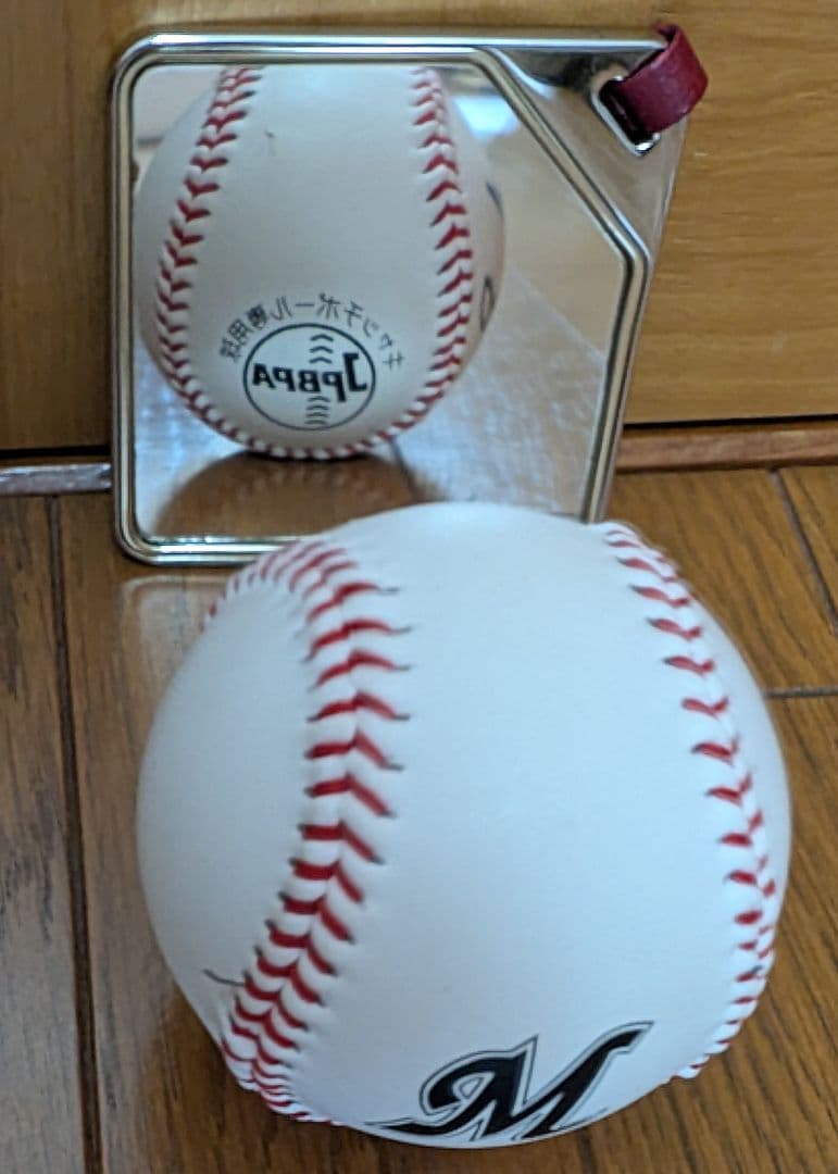 千葉ロッテマリーンズ 　直筆サインボール　62個ケース付き　＋1個（追加）