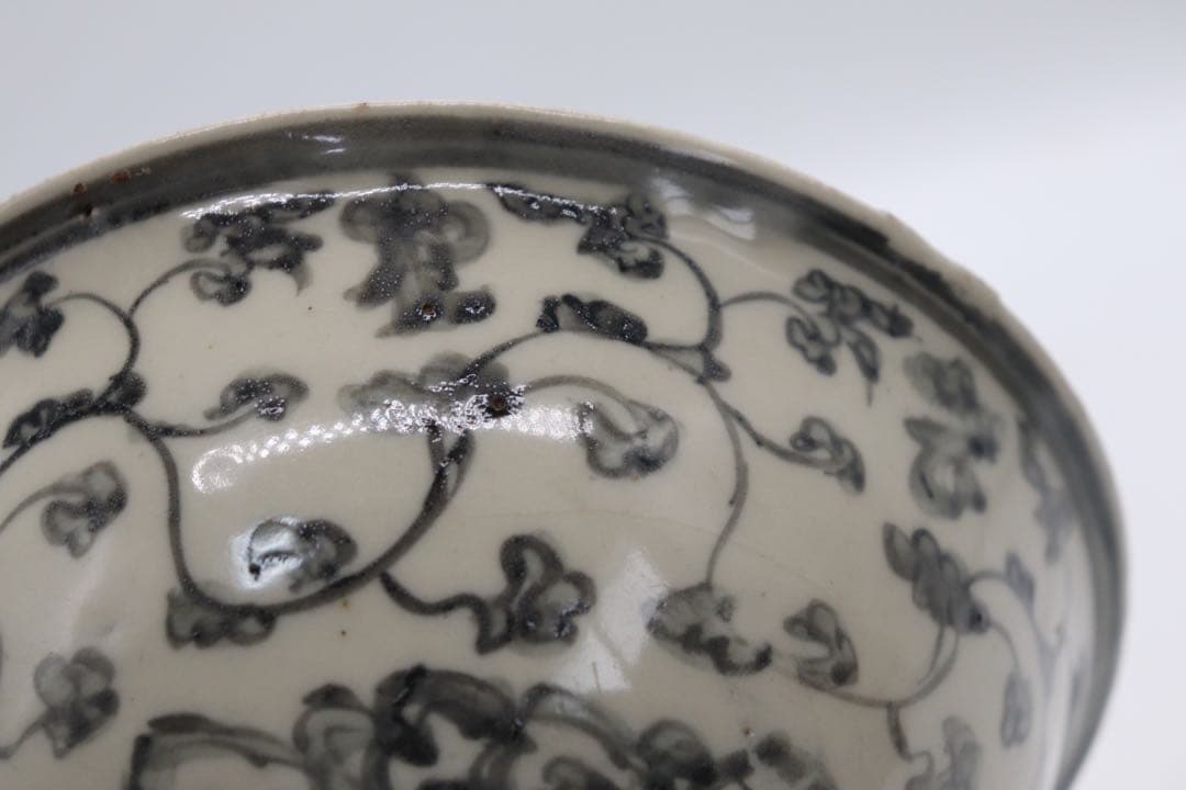 中国　明時代初期　染付　花卉如意紋大碗　アンティーク　送料込み1005