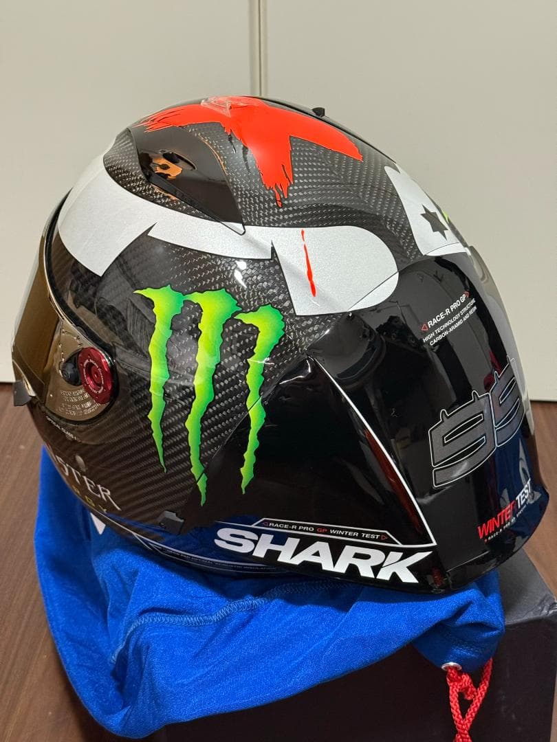 セキュリティ・セーフティ SHARK RACE-R PRO GP LORENZO WINTER TEST