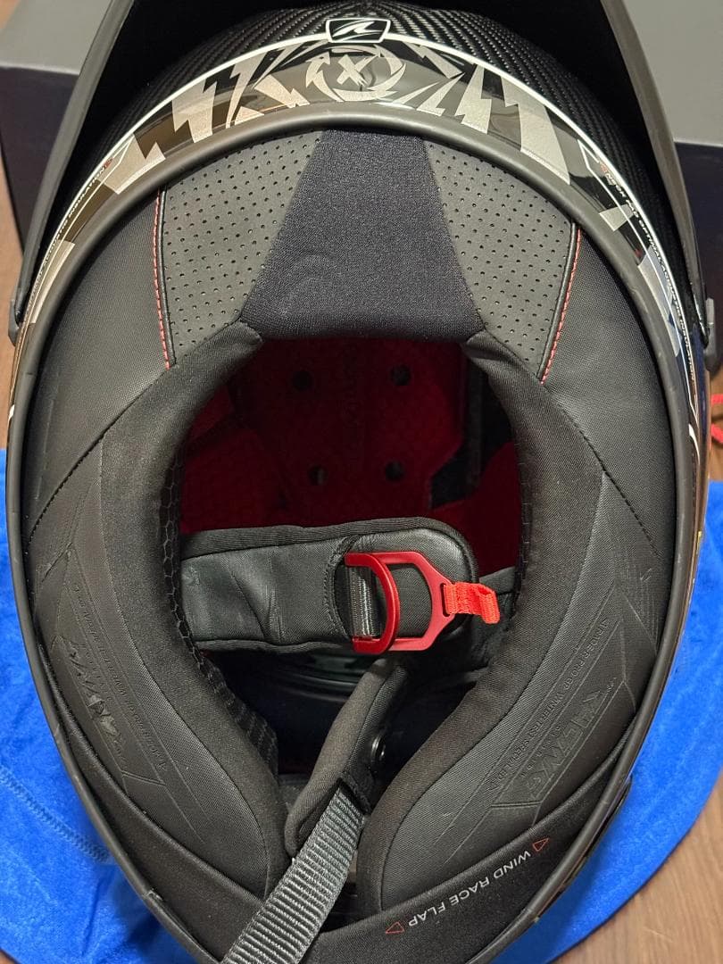 セキュリティ・セーフティ SHARK RACE-R PRO GP LORENZO WINTER TEST