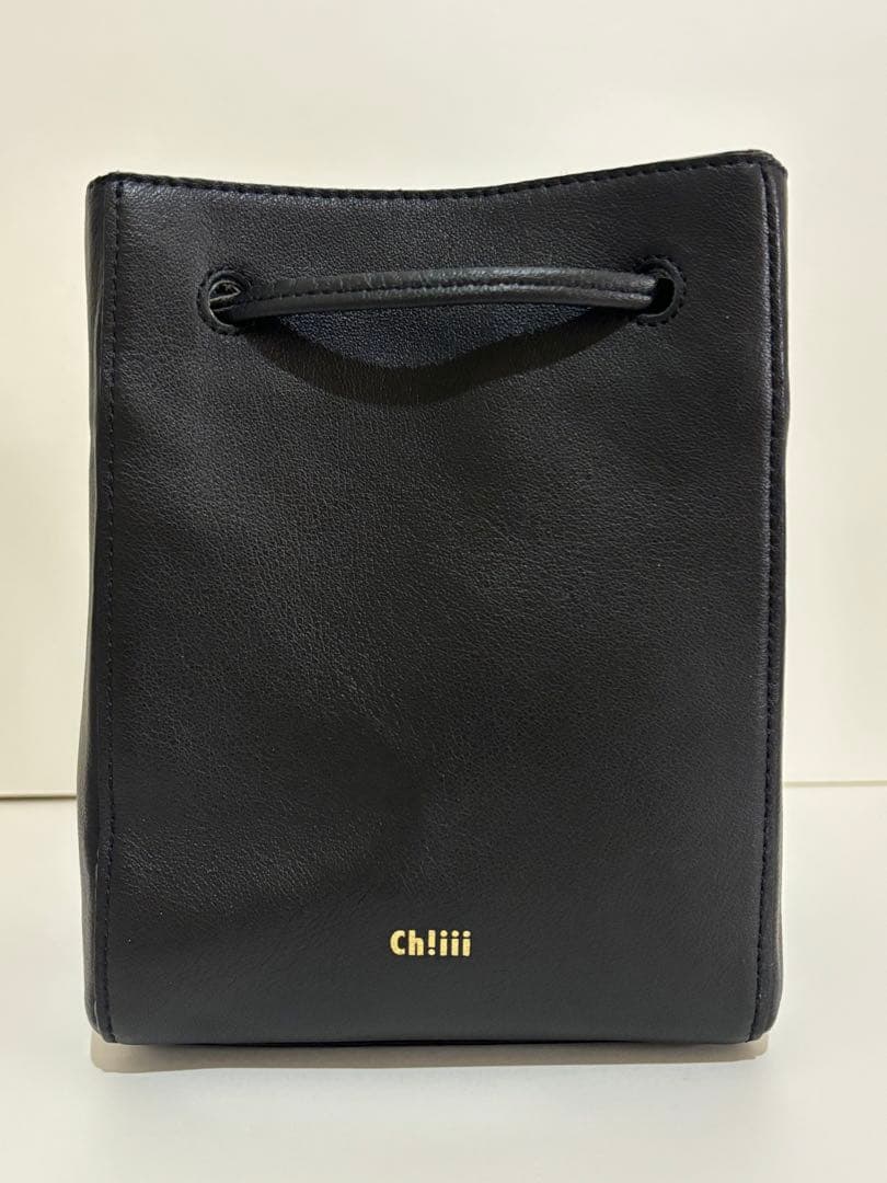 ch!iii bagブラックレザーバッグ 2way スクエアバック　牛革