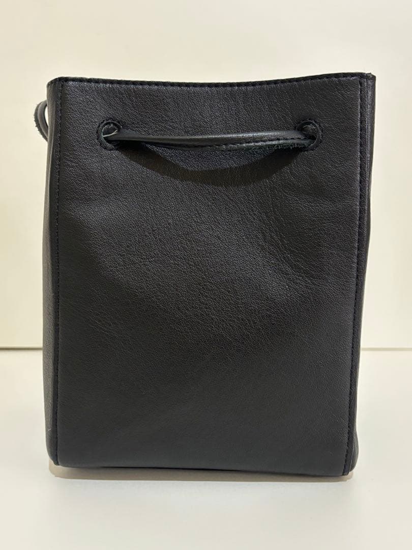 ch!iii bagブラックレザーバッグ 2way スクエアバック　牛革