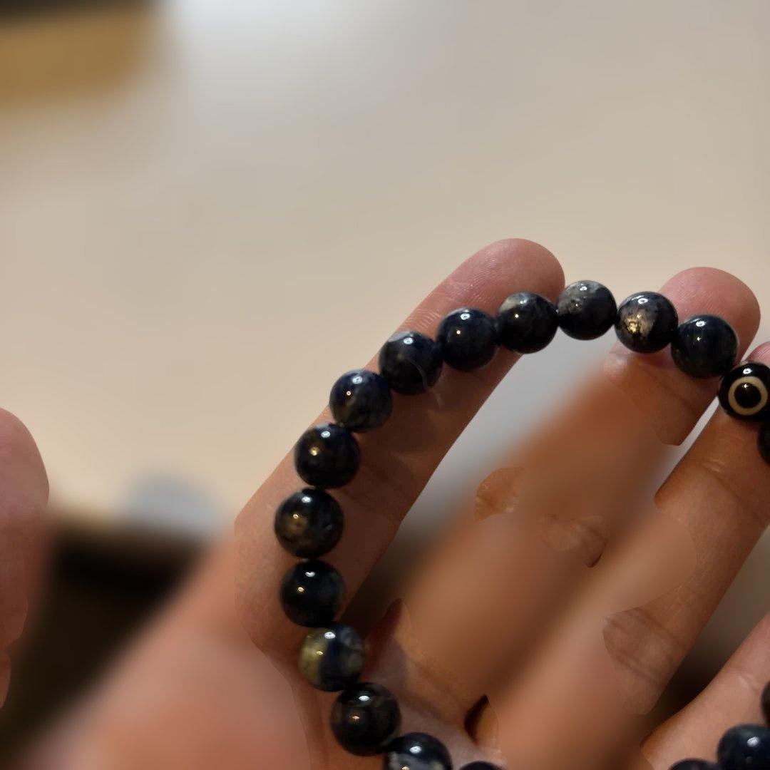 三眼天珠とカイヤナイトたん！ズーンとくる！すごい組み合わせ！