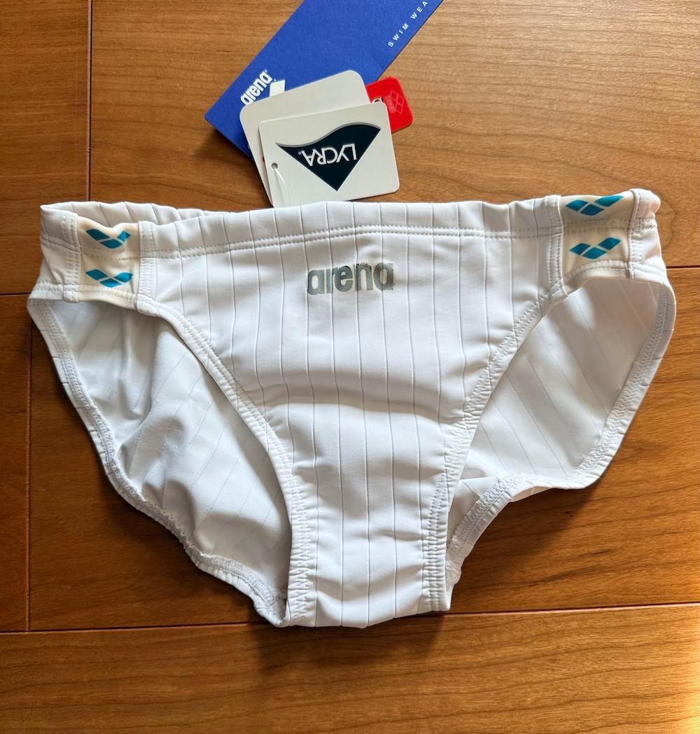 【新品タグ箱付】ARENA ダブルマット SAR-4111 M　ホワイト 競パン