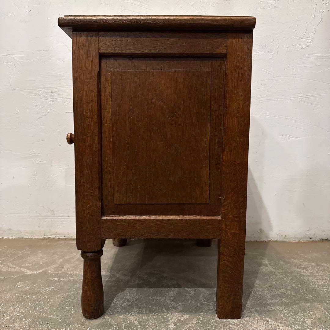 年末年始saleヴィンテージ　木製サイドテーブル　扉収納付き