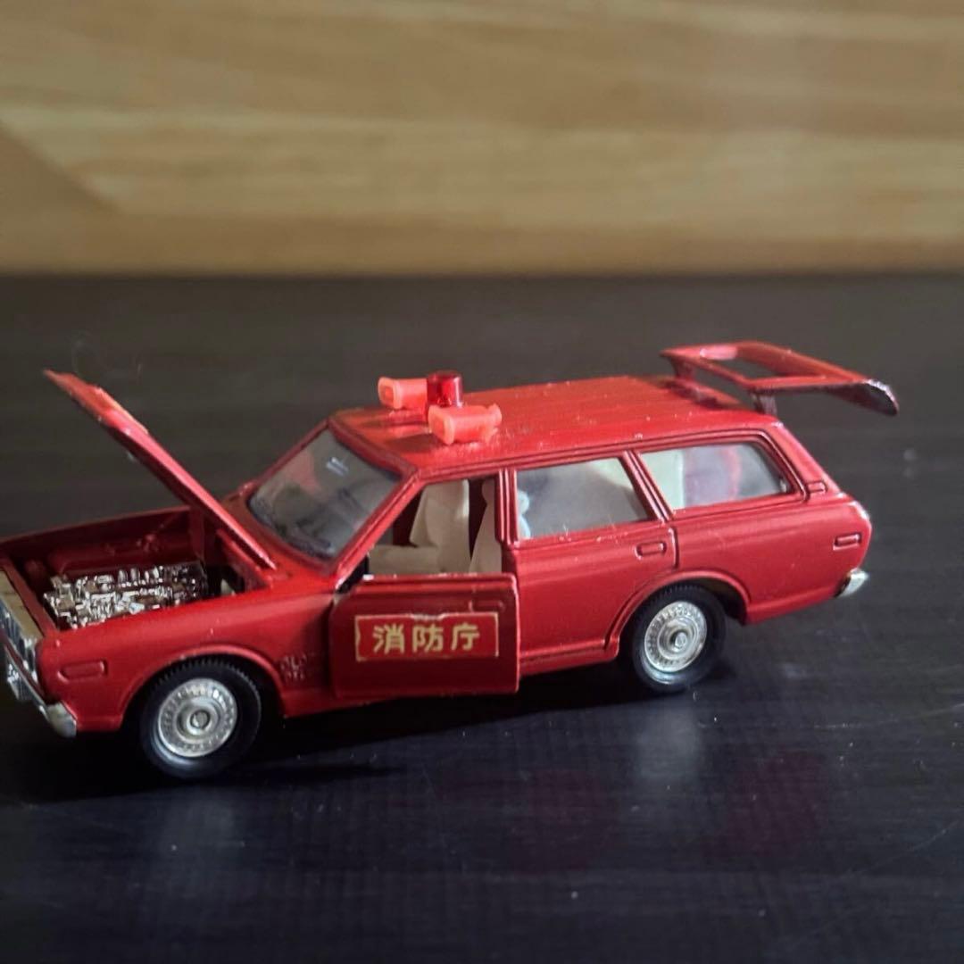 トミカ　ダンディ　 ニッサン　グロリアバン