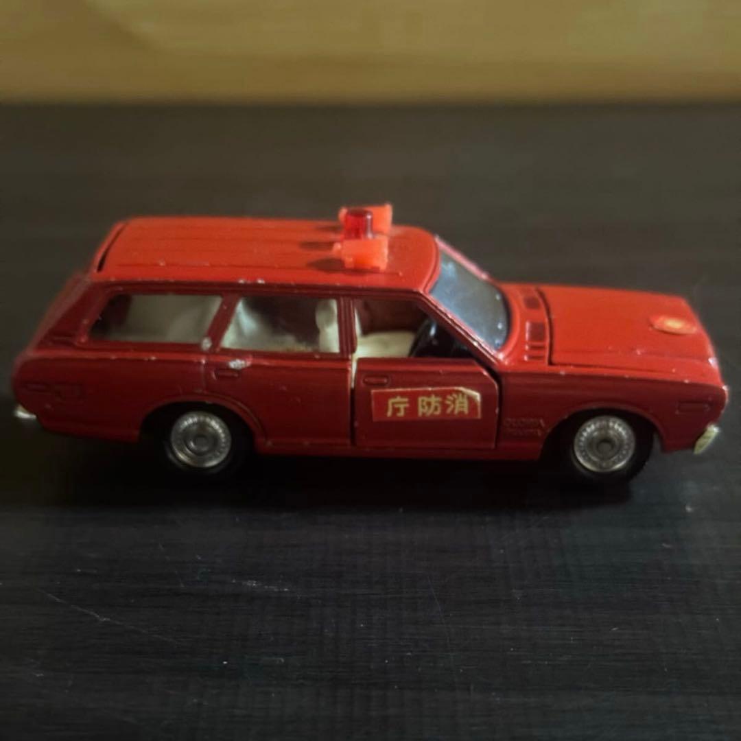 トミカ　ダンディ　 ニッサン　グロリアバン