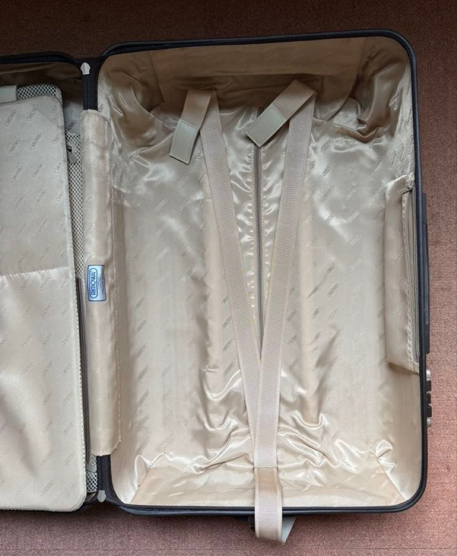 RIMOWAキャリーケース