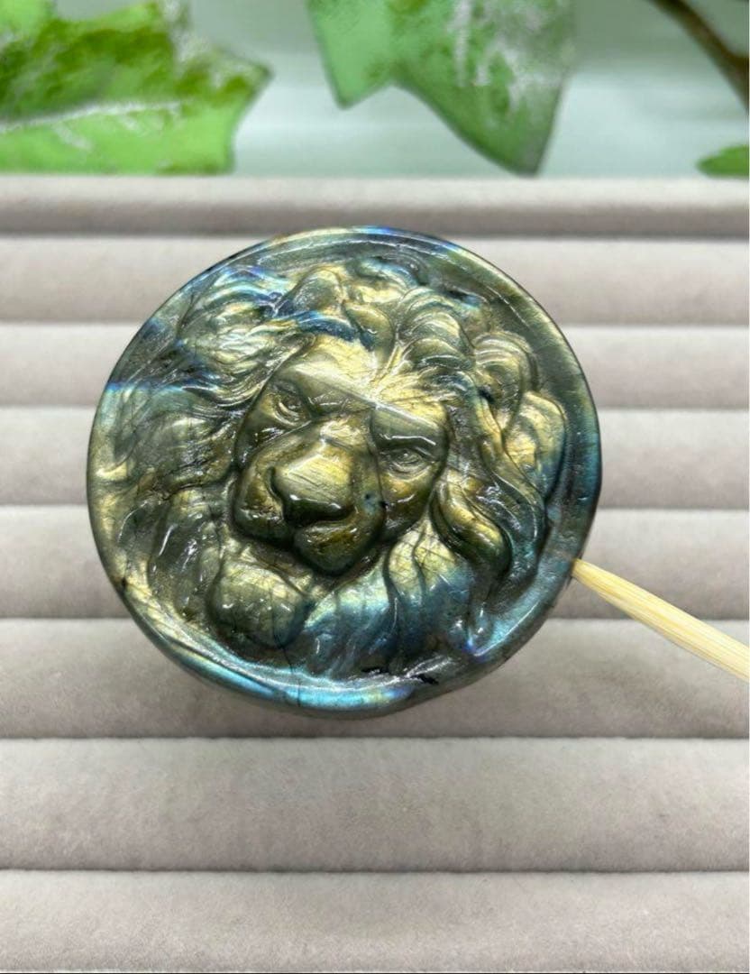 天然石ラブラドライト　蓮パーツ　No.1240