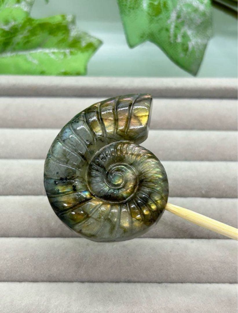 天然石ラブラドライト　蓮パーツ　No.1240