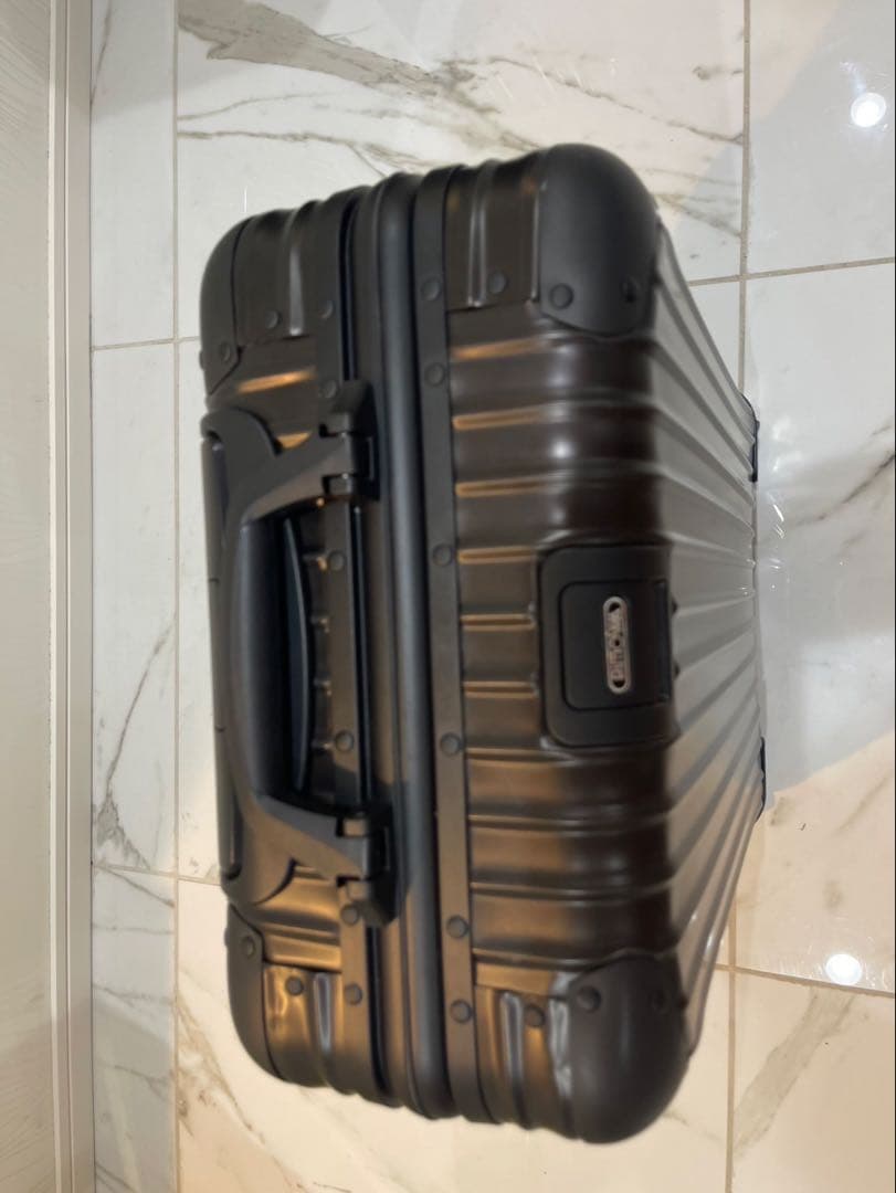 RIMOWA リモワ トパーズ ステルス 32L 機内持ち込　可能 使用1回