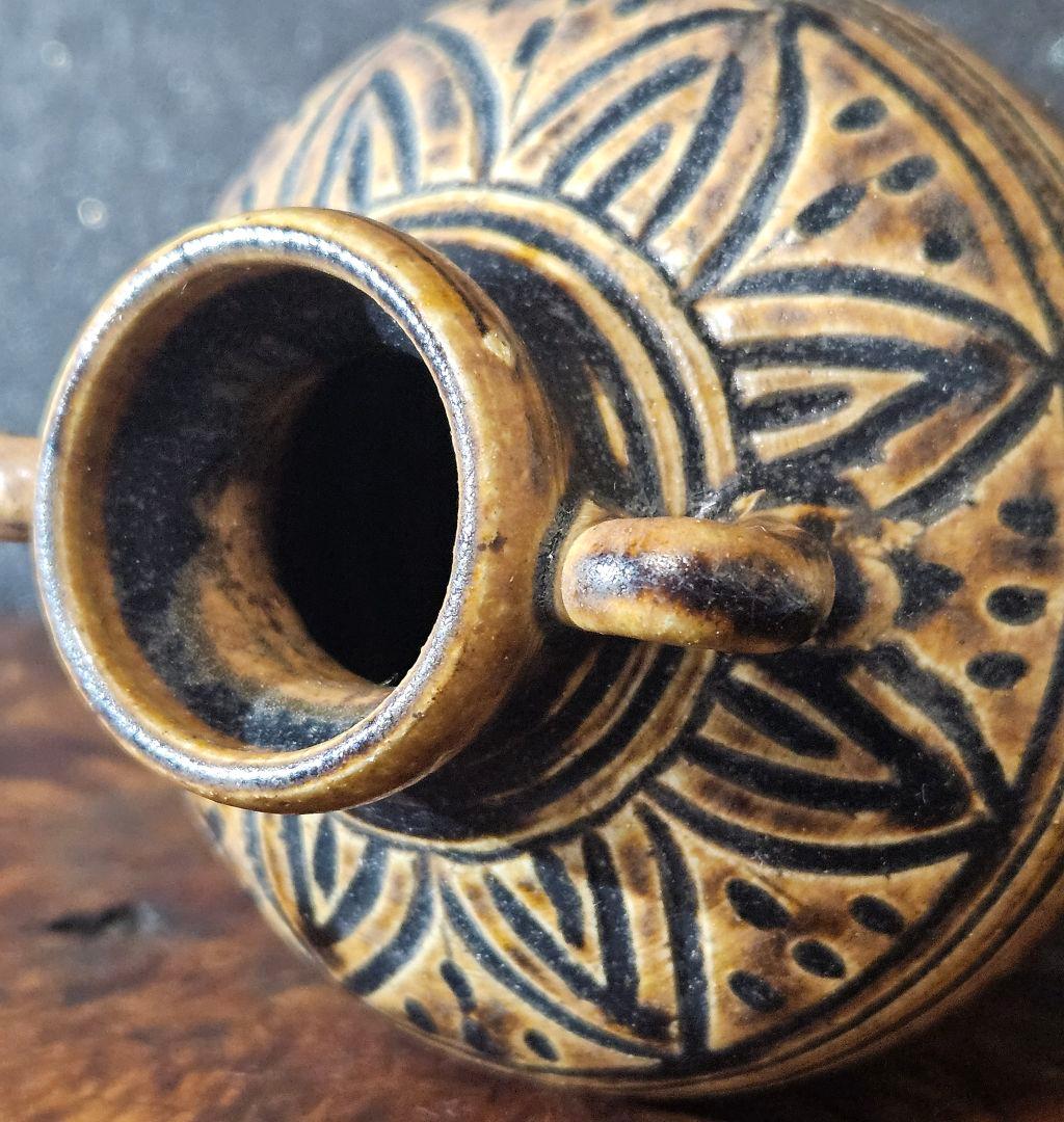 15〜16世紀　中国南方系古陶磁　東南アジア古陶磁　褐釉　陰刻文様　小壺花入茶入