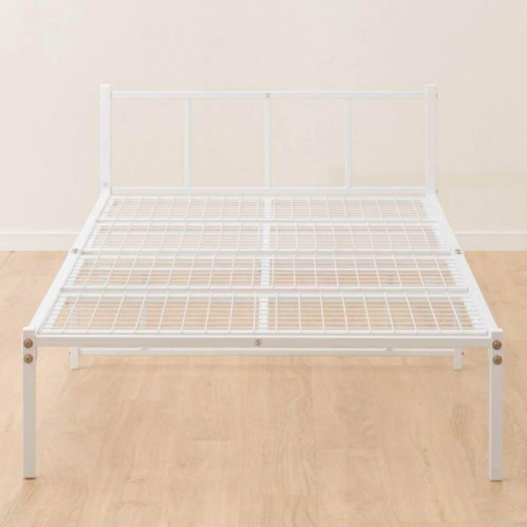 ニトリ バジーナ ホワイト シングル ベッドフレーム パイプベッド