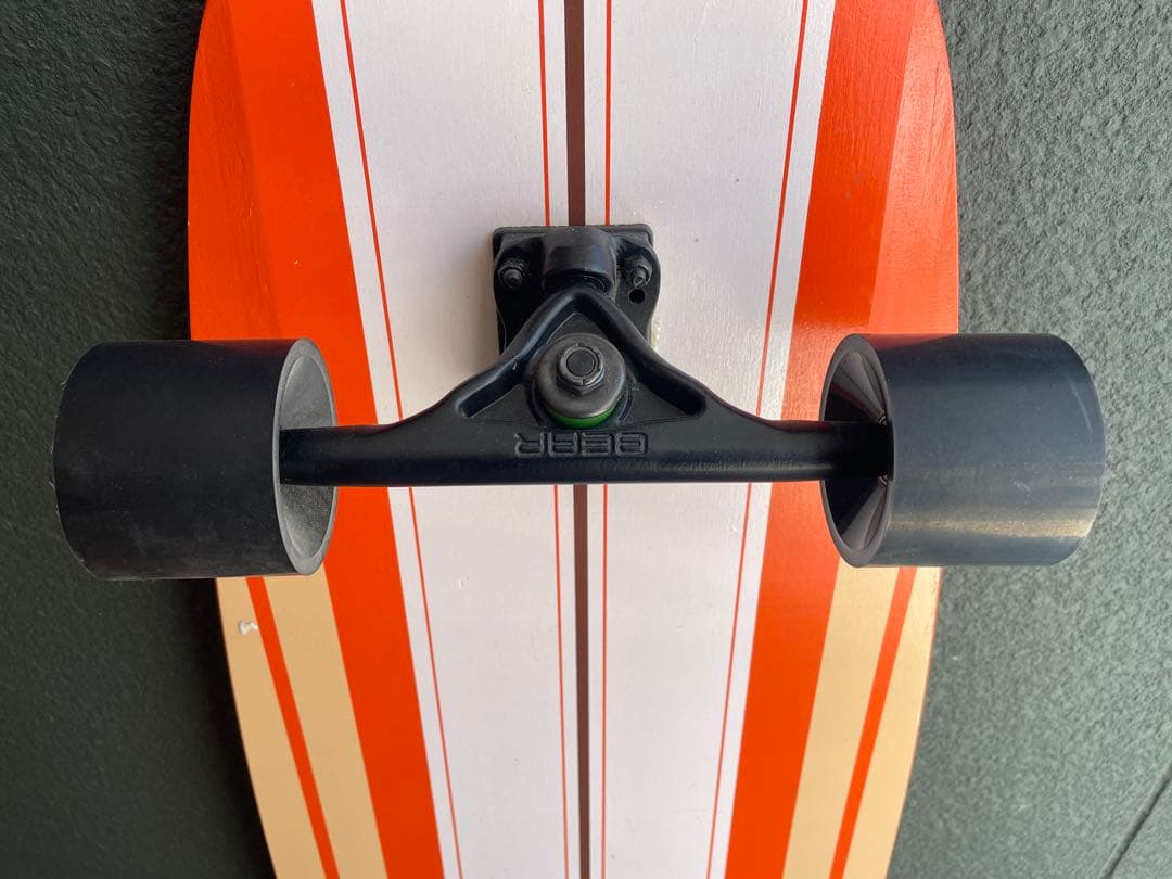 Kahuna Creationsロングスケートボード