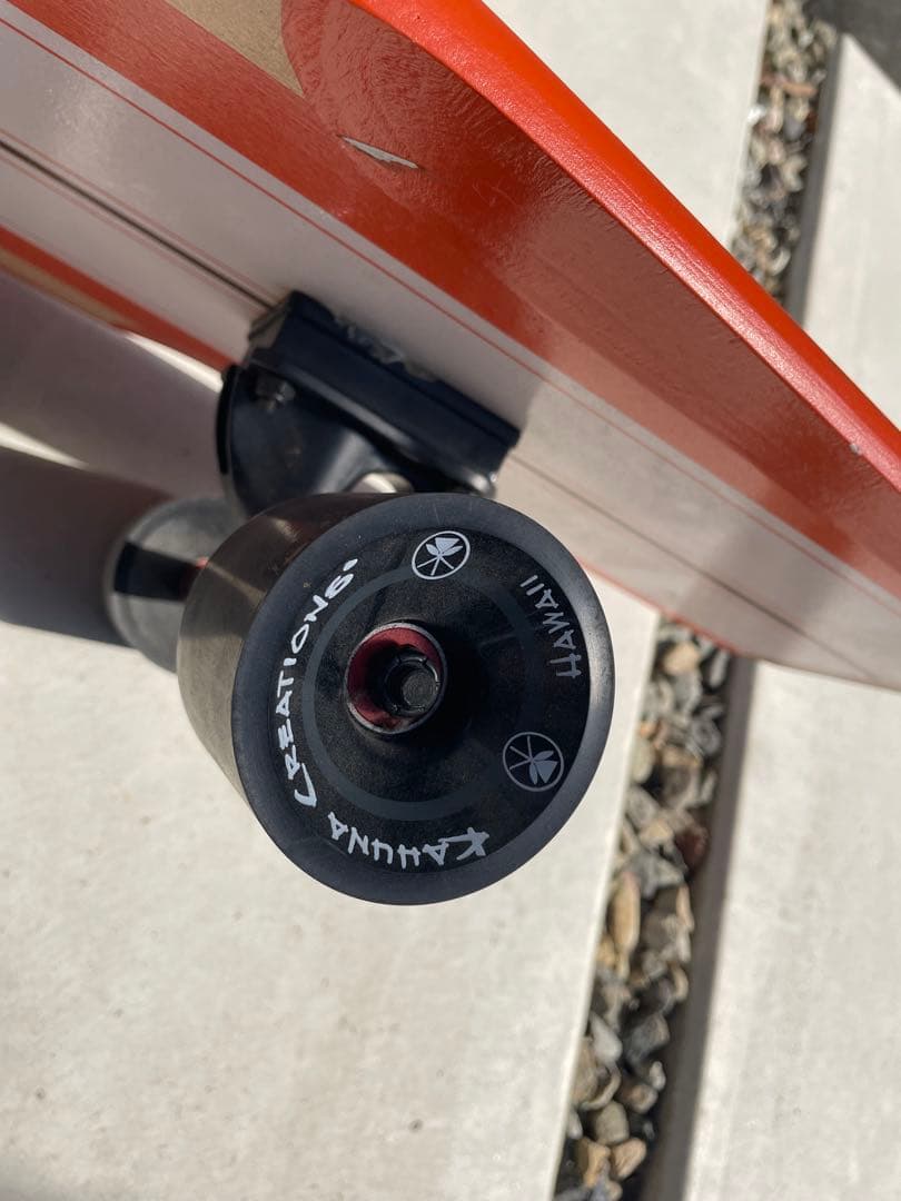 Kahuna Creationsロングスケートボード