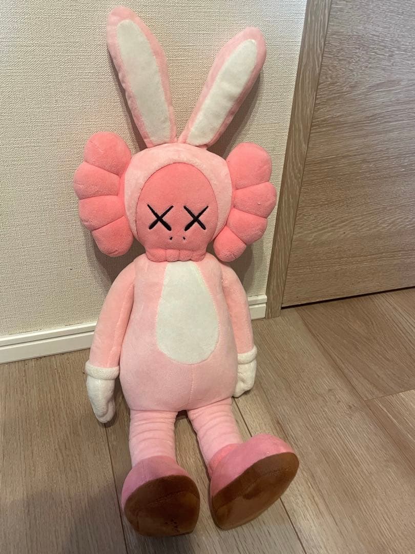 Kaws ぬいぐるみ