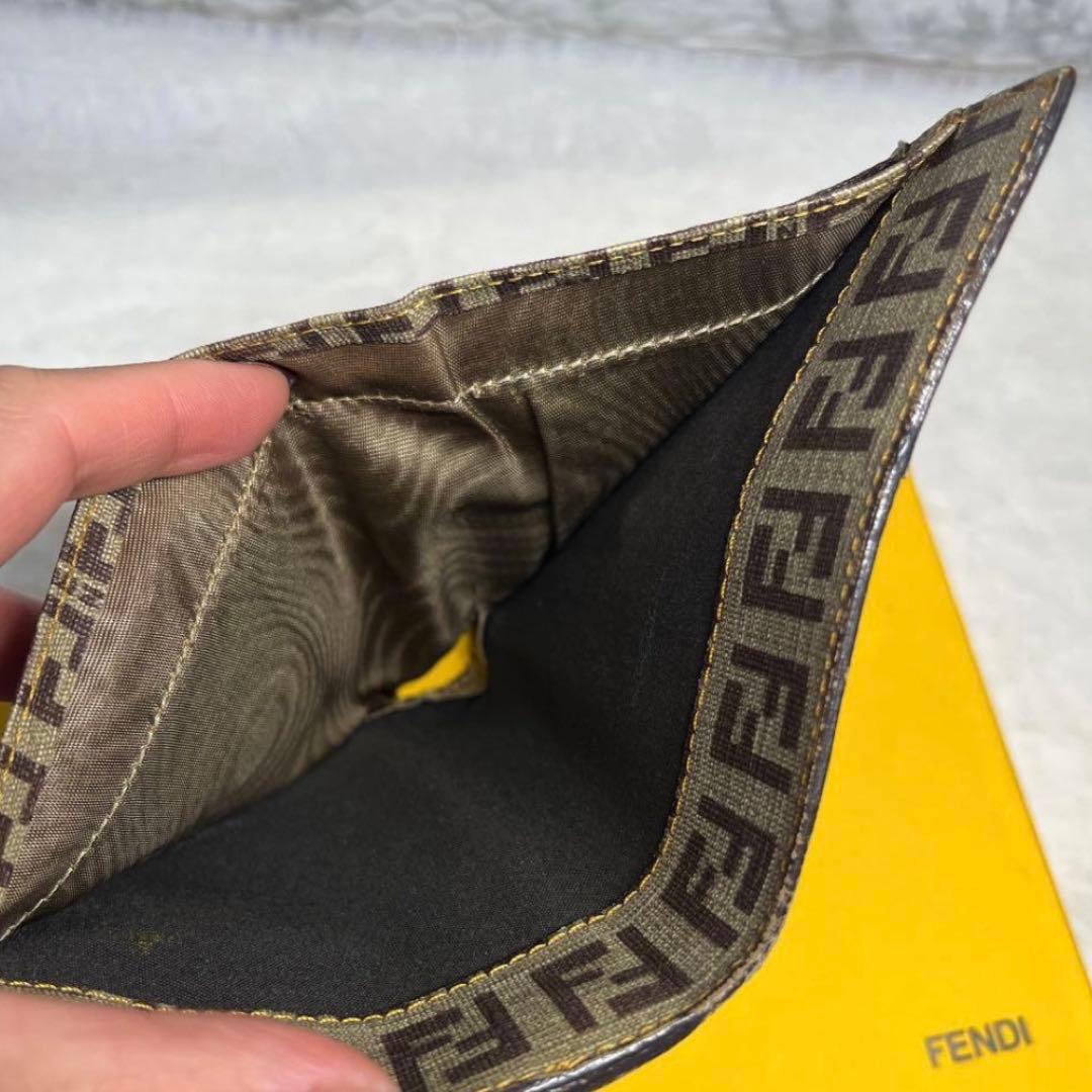 FENDI 二つ折り財布 ウォレット ズッカ柄 ズッキーノ柄