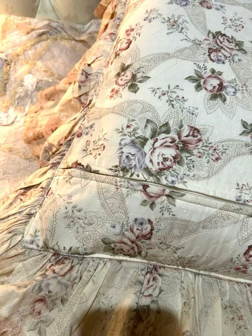 さえらアキアカネ大きな花柄レースクッションカバー座布団カバー２点【希少品】