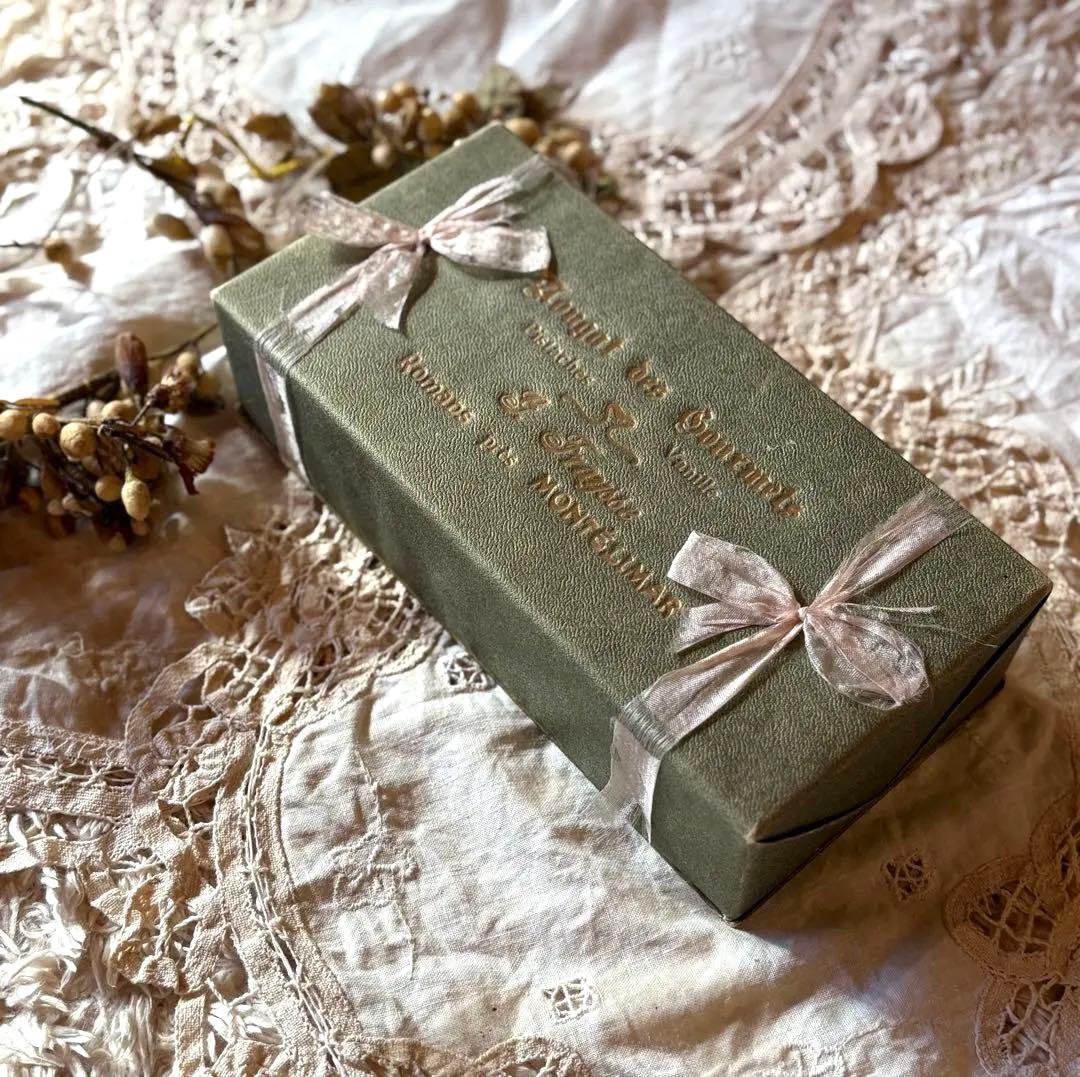 フランス　アンティーク　お菓子箱　プレゼンテーションボックス