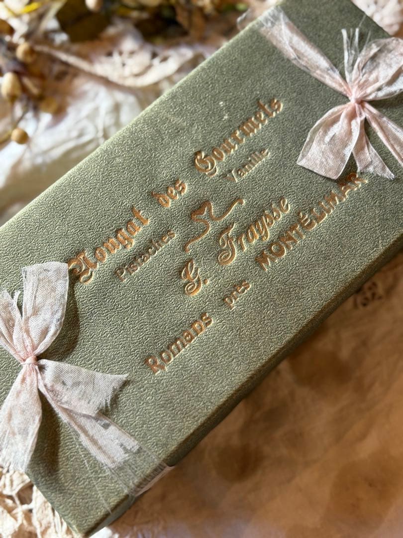 フランス　アンティーク　お菓子箱　プレゼンテーションボックス