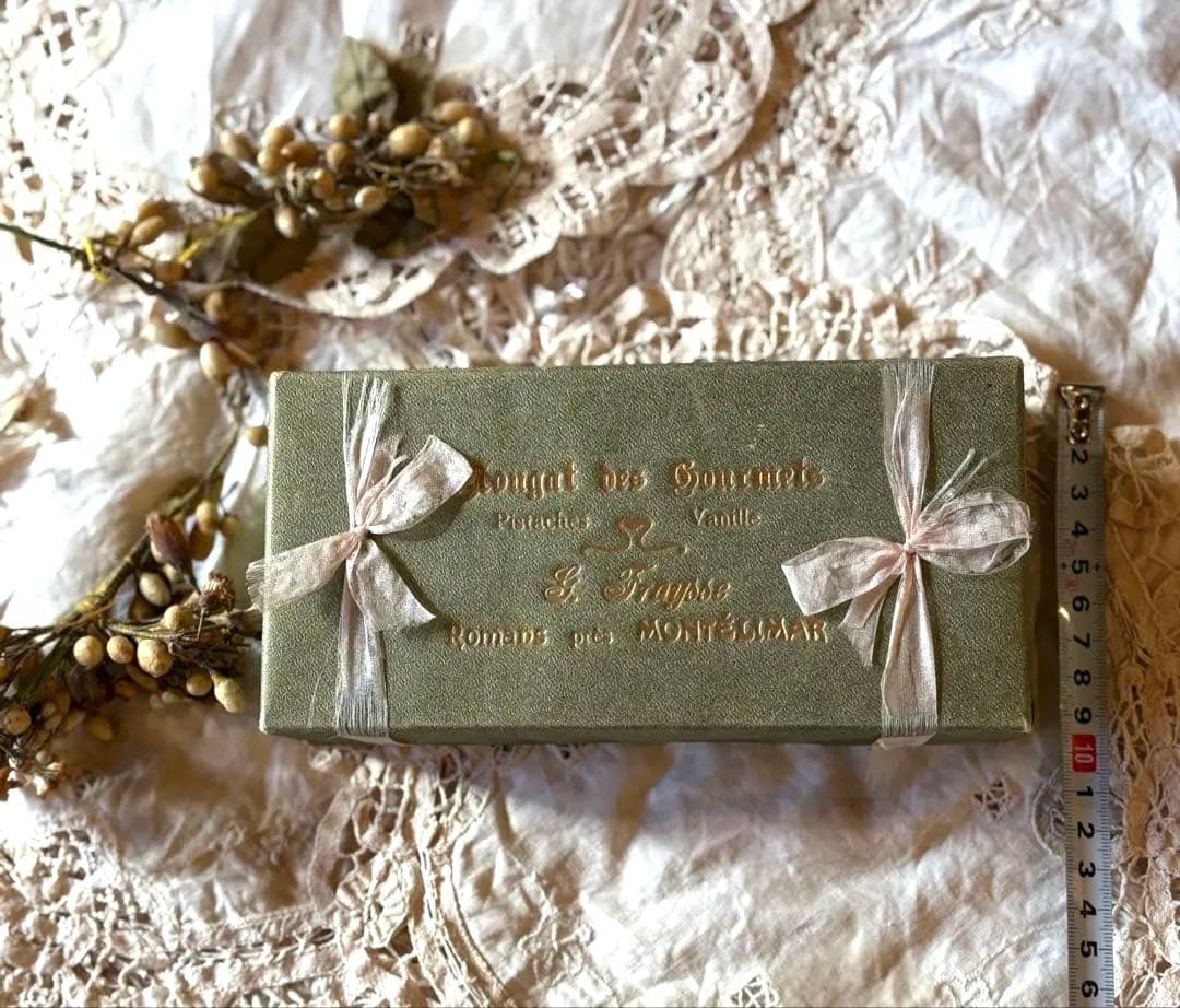 フランス　アンティーク　お菓子箱　プレゼンテーションボックス