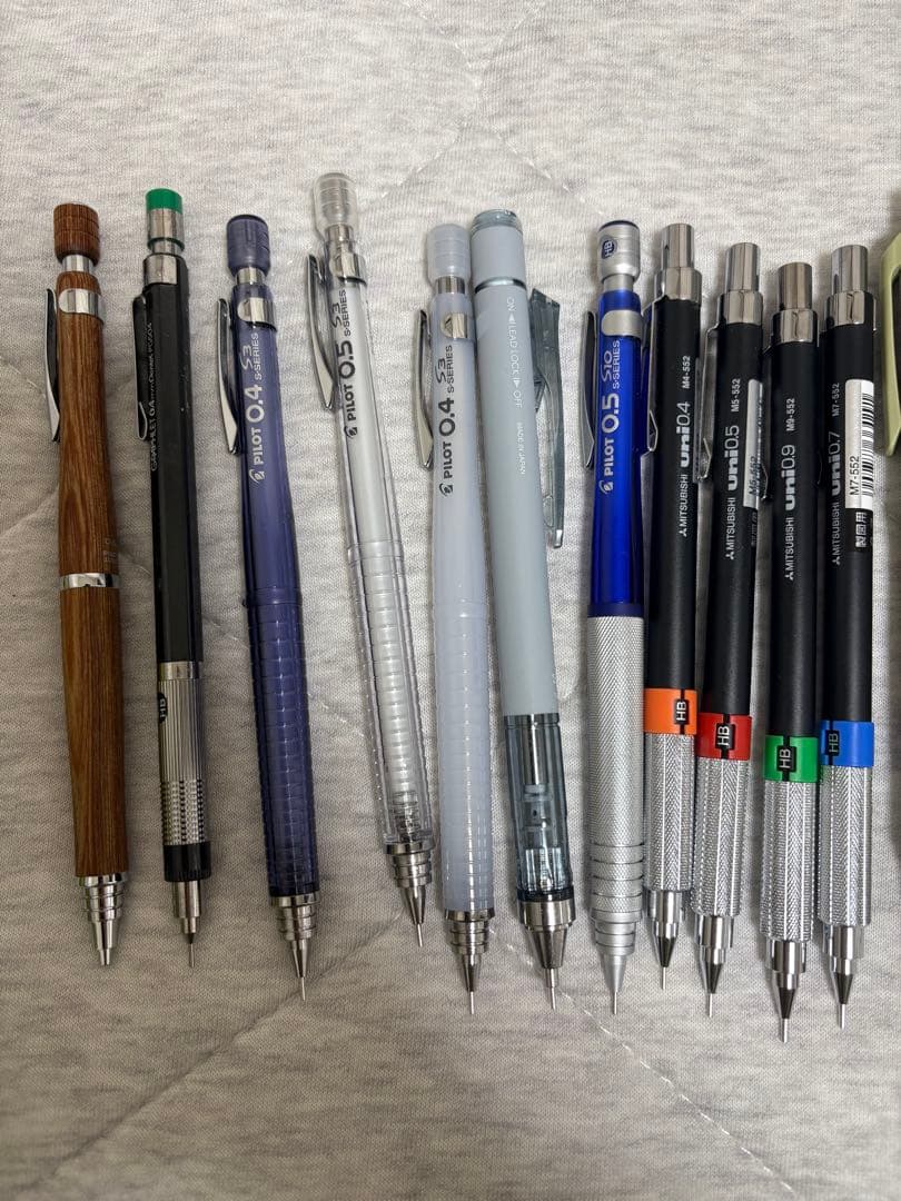 人気シャーペンまとめ売り　総額3万円越え