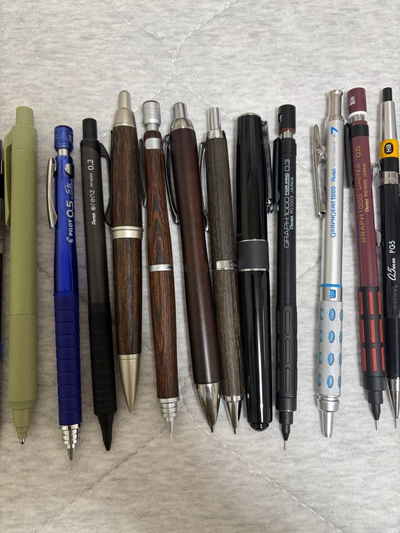 人気シャーペンまとめ売り　総額3万円越え