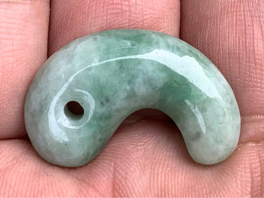 ✳親方おすすめ勾玉　糸魚川翡翠　人気の古墳時代の型　全て卸し値段　鑑定書取得品‼️