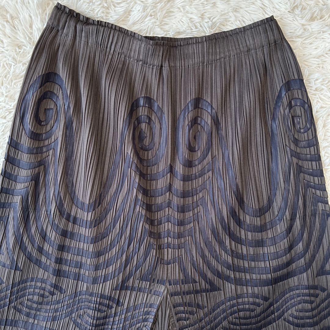 プリーツプリーズ イッセイミヤケ 変形 サルエルパンツ ポケットあり 総柄