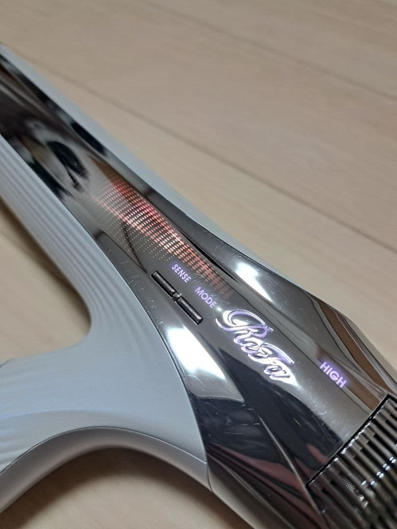 リファ ドライヤースマートW ダブル Refa 2024年製　海外対応