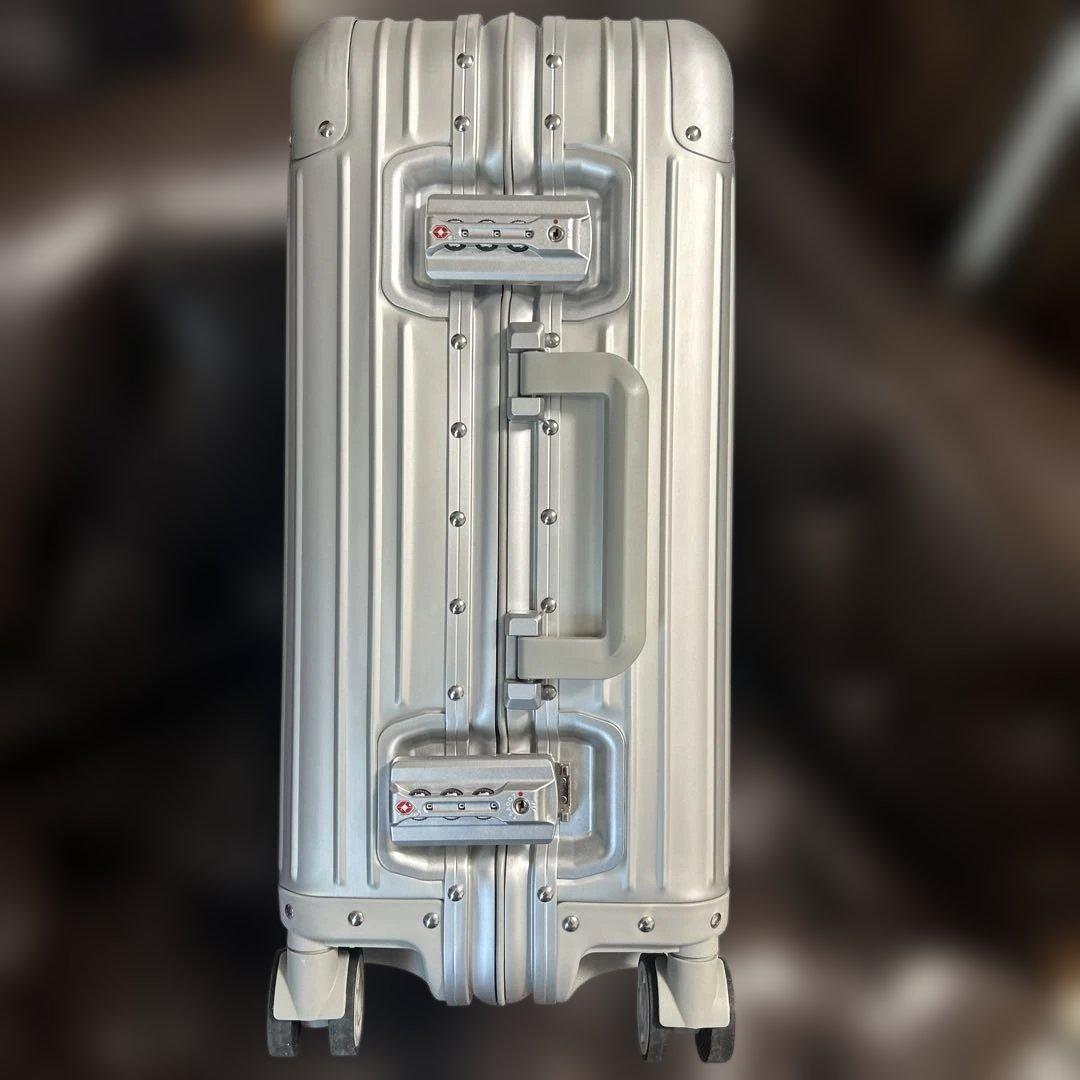 【新品未使用品】非売品メルセデスベンツ　アルミスーツケース　キャリーケース32L