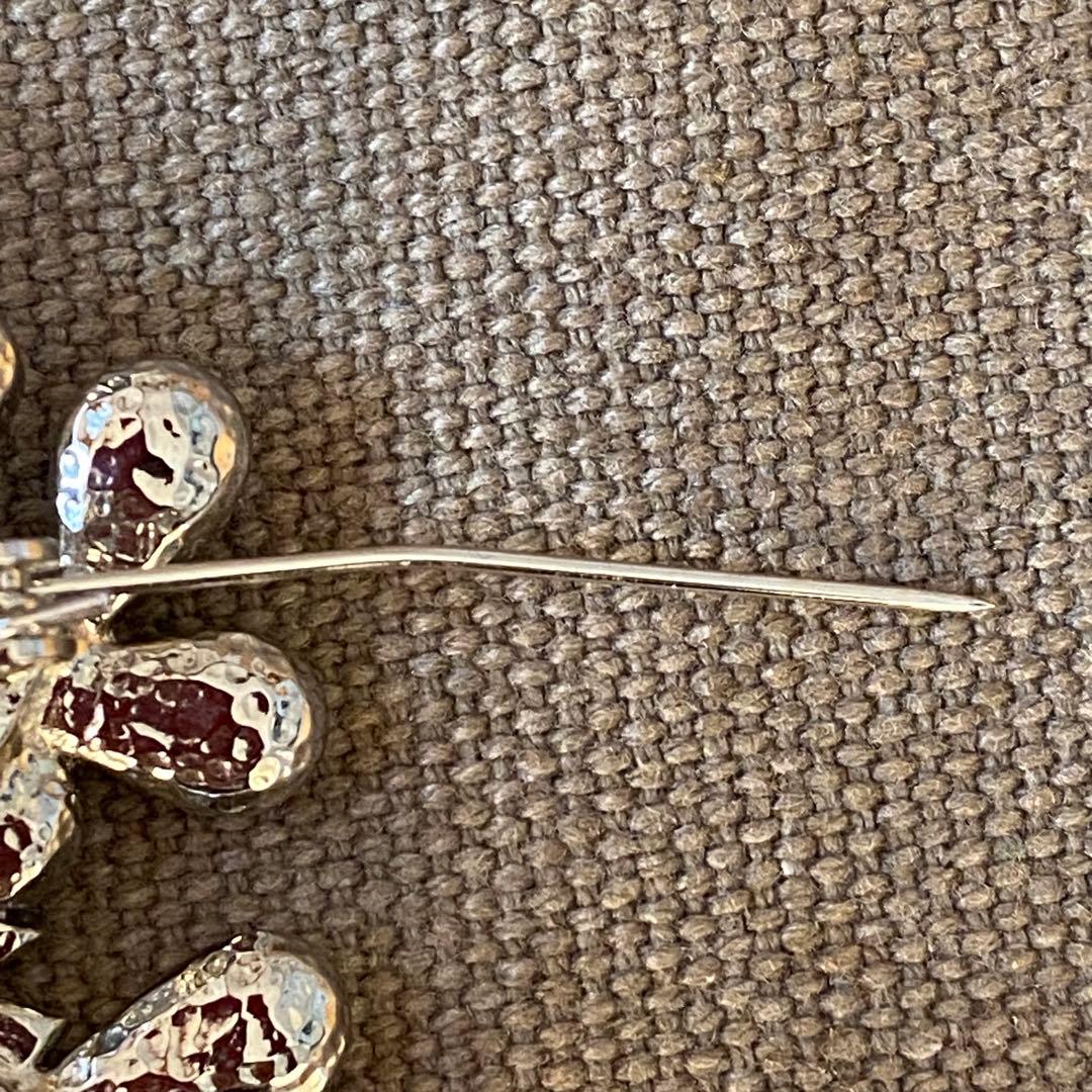 Rene ルネ 雪の結晶モチーフ ブローチ