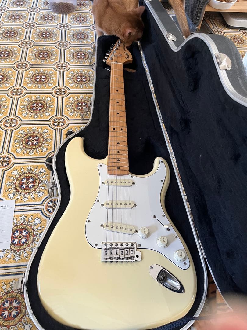 FenderJapan ストラトキャスター st72 nシリアル ￼ フジゲン製