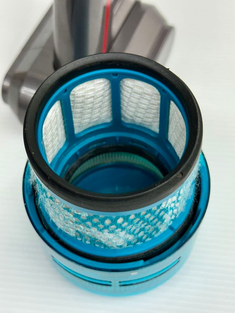 美品　ダイソン　掃除機　SV21 マイクロ 1.5kg 本体　純正バッテリー付