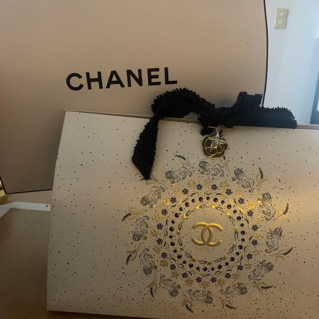 CHANEL 2025 ホリデー リップアンドネイルケアセット