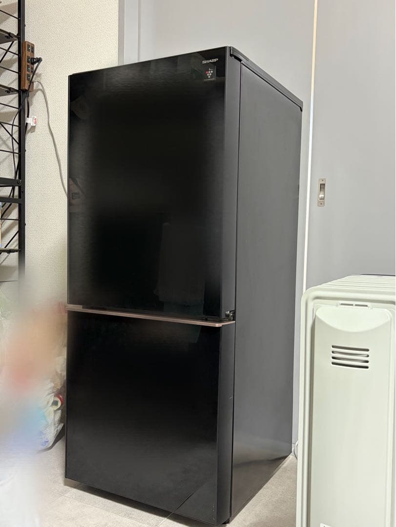送料込 SHARP SJ-GD14D-B 137L ガラスドア 2018製