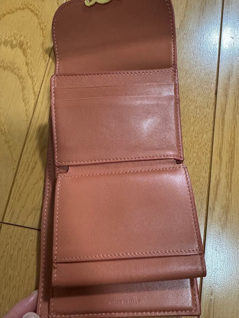 CELINE 三つ折財布 トリオンフ ロゴ金具