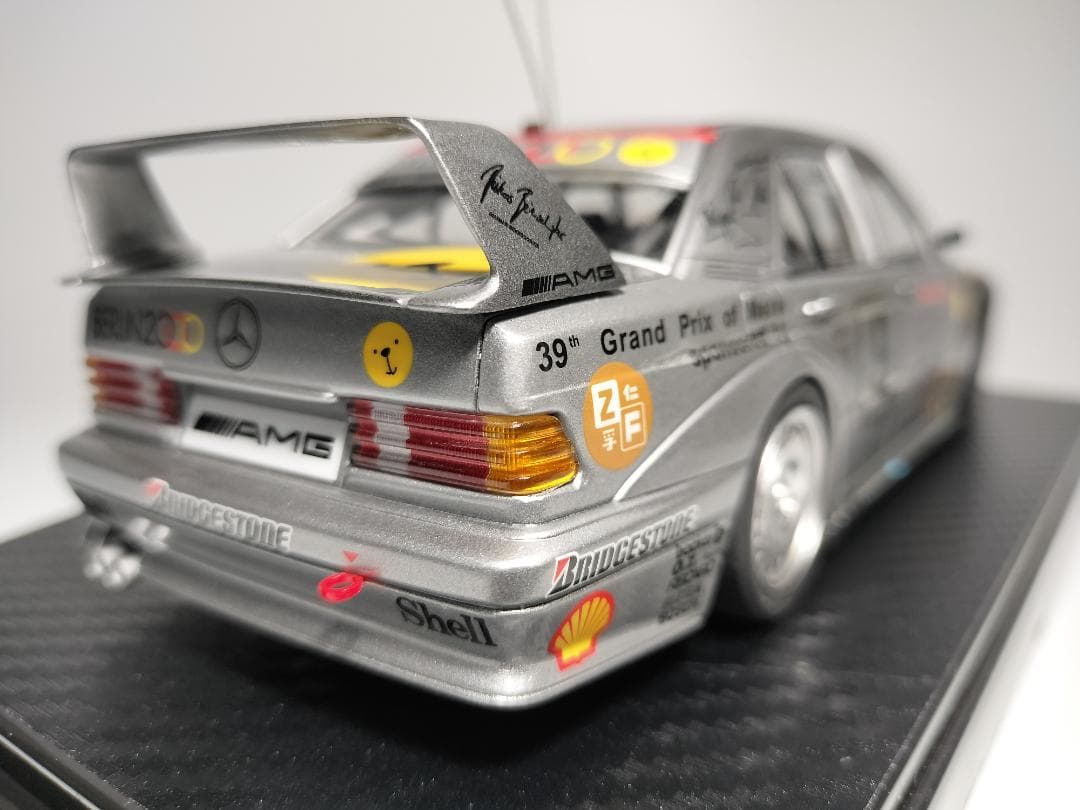 1/24 メルセデスベンツ 190E ベルリン2000 プラモデル 完成品