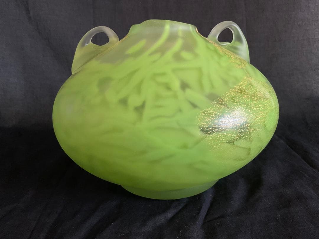 藤田喬平　美しいグリーン模様「ガラス扁壺」