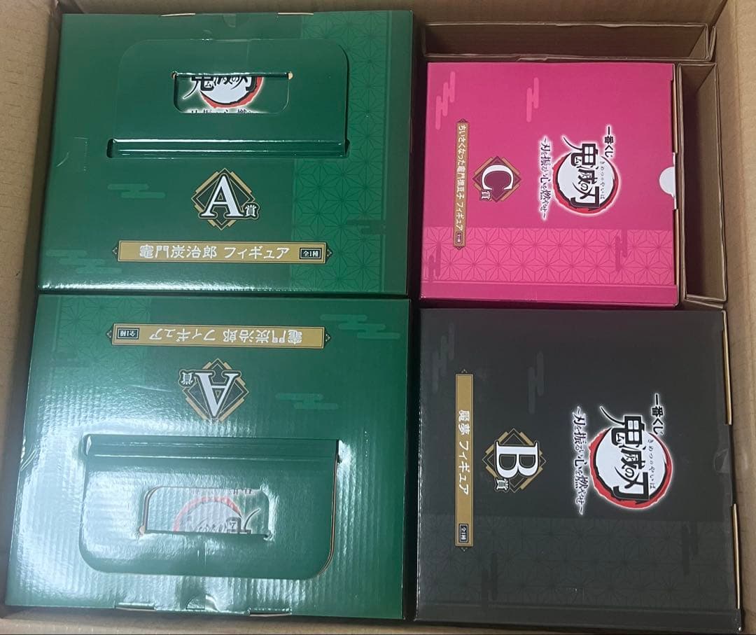 FROM JAPAN公式アカウント01　鬼滅の刃 フィギュアセット未開封